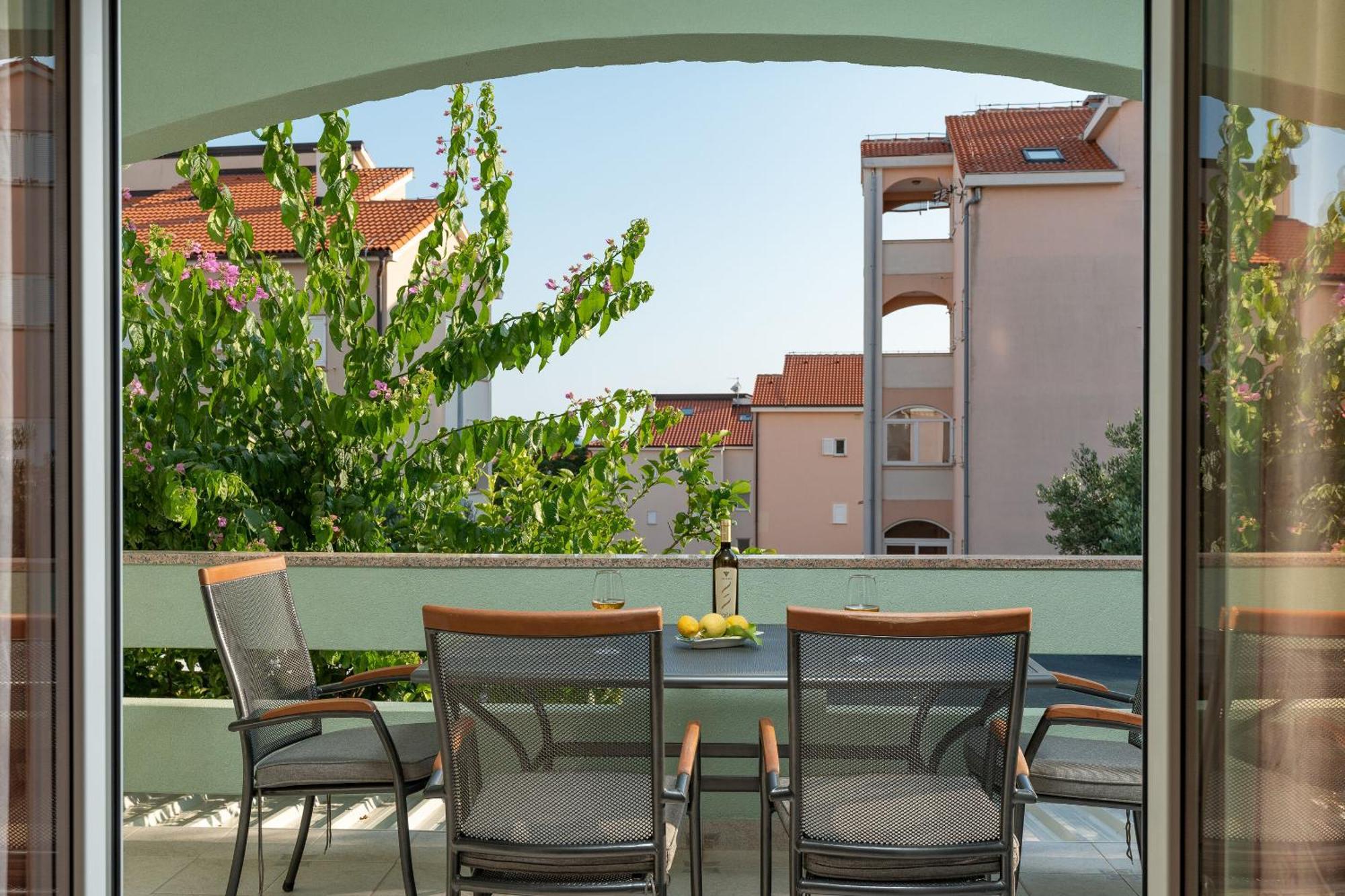 Apartments Jasna Новаля Екстер'єр фото